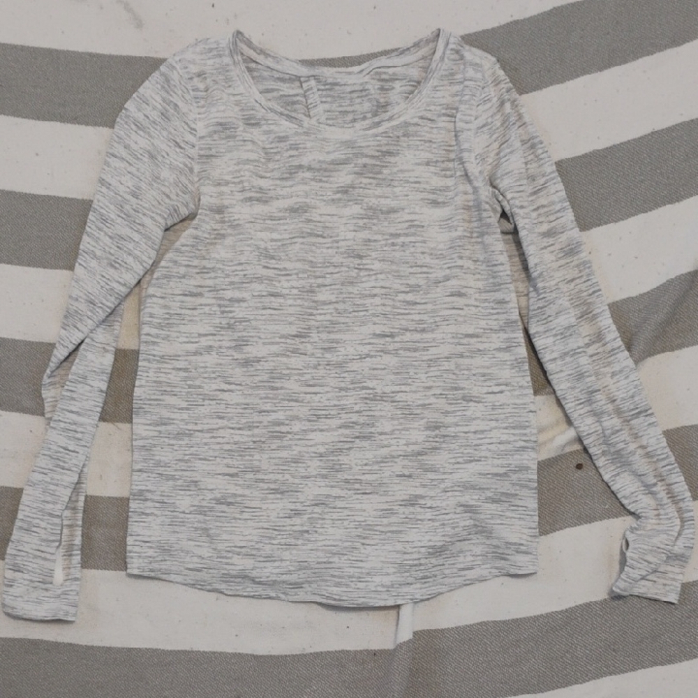 ZYIA Women's S Cream and Gray Lightweight Activewear Top with Open Back Detail